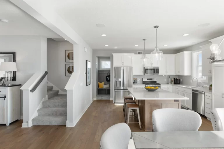 2144 B 6403 Timber Arch Drive Chaska 11 768x512